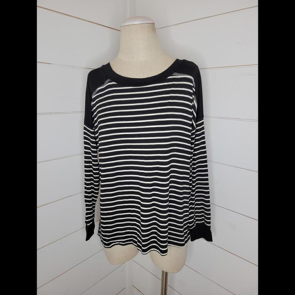 NWOT Boutique Sew in Love Small Black & white striped comfy tee shirt